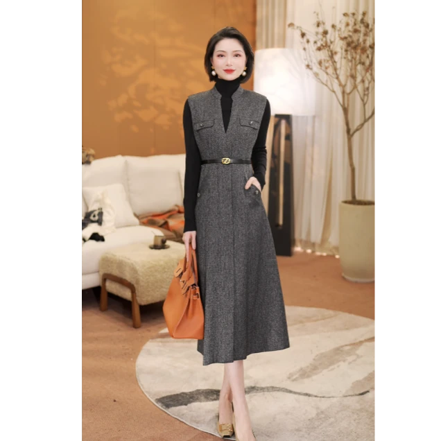 MEXCOCO/兰瑟儿秋冬新款气质长袖打底马甲连衣裙两件套105DO1128