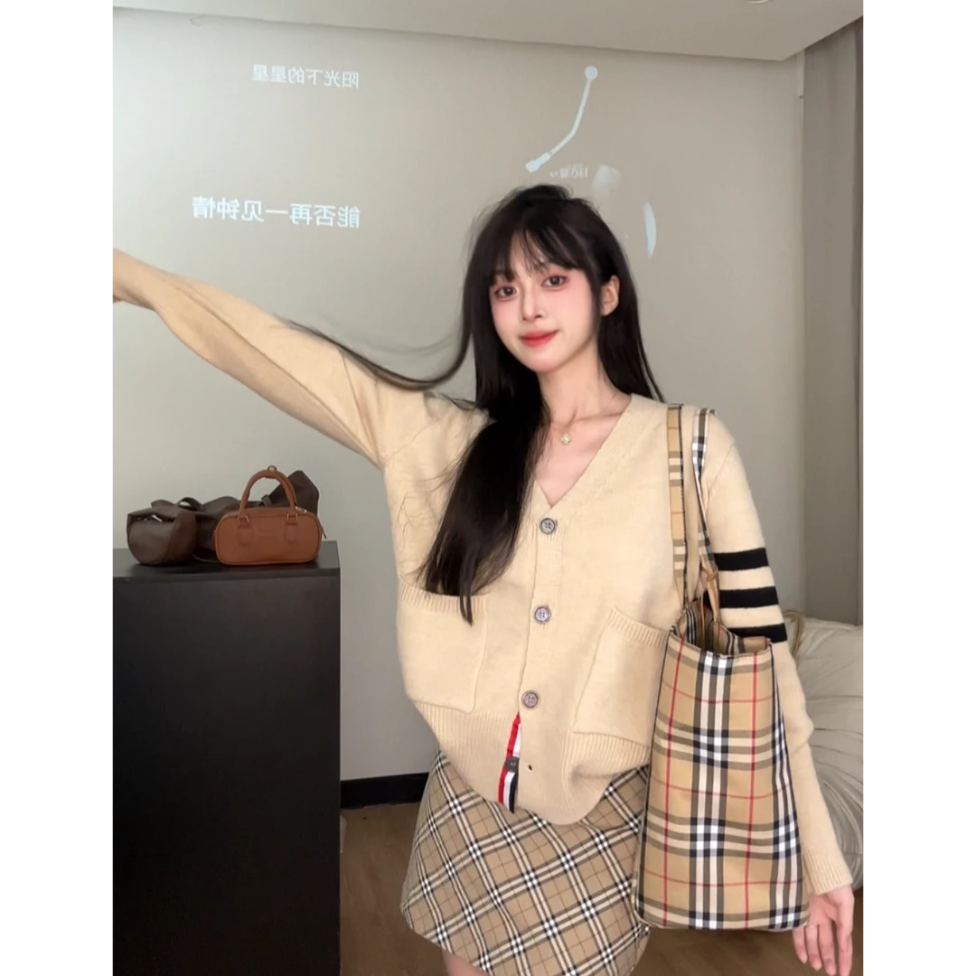 软糯慵懒感针织衫女上衣秋季新款宽松百搭毛衣开衫外套