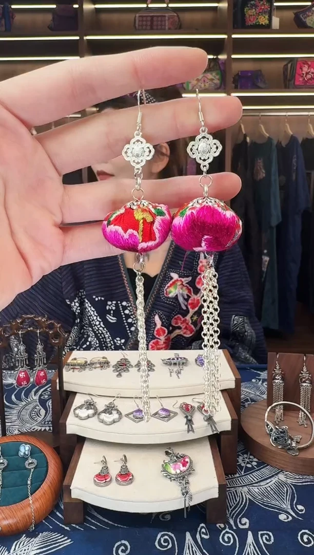 织绣540黔东南苗族刺绣