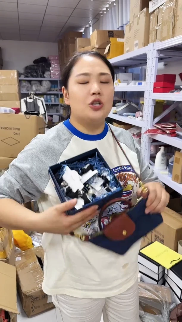 牦牛剖层皮革琪老板女包6号店超好看发图片款