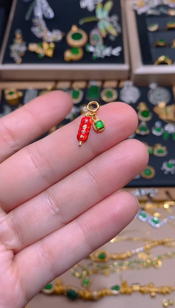 【闪购商品】翡翠吊坠(不含链)银S925镶嵌万能扣