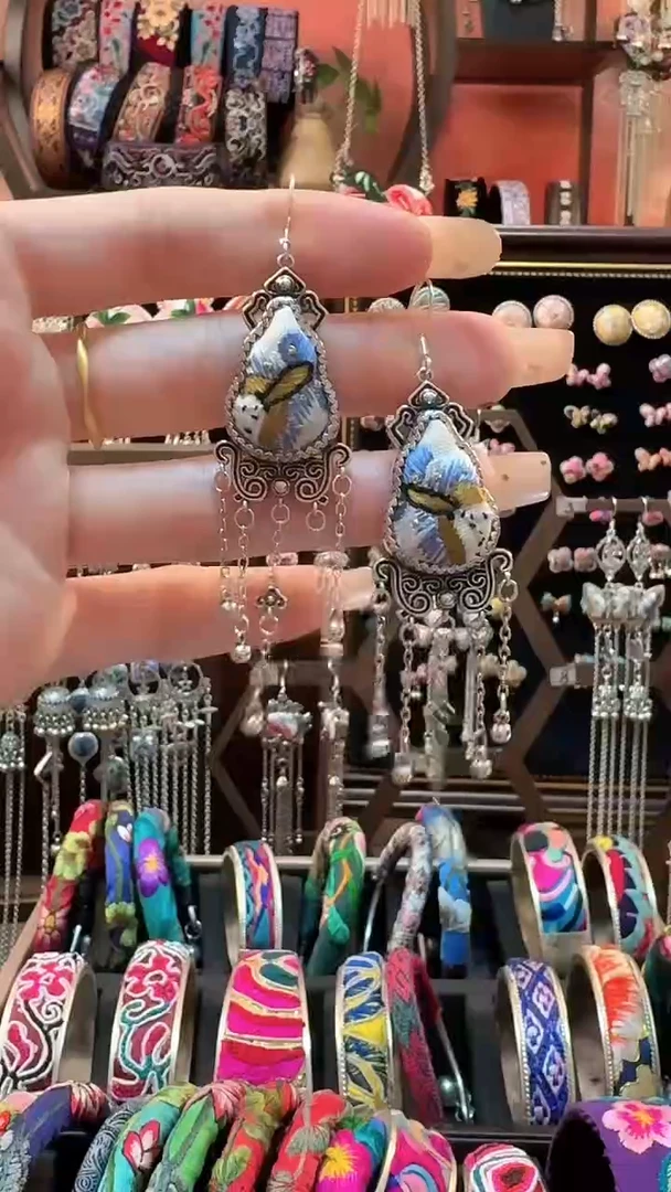 织绣 云织谣民族风精美饰品   89