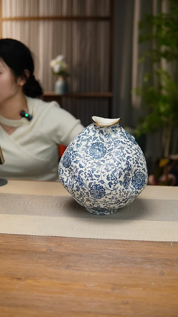 【闪购商品】陶瓷 花器青花瓷缠枝莲大肚