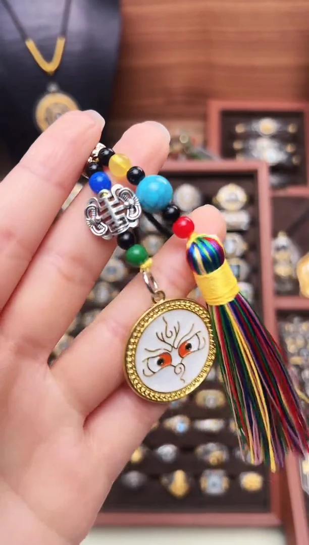 藏式白财神彩色流苏挂饰