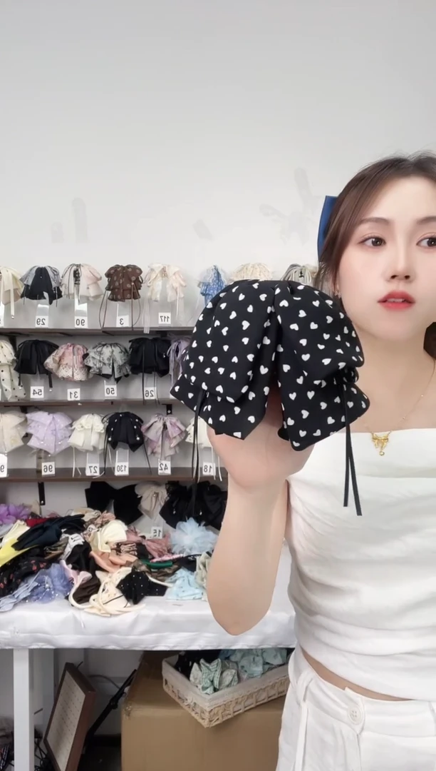 布艺非金属蝴蝶结发夹