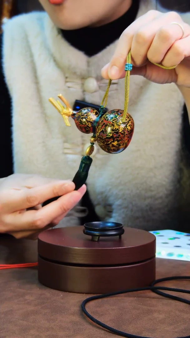 【闪购商品】95直播一物一图大漆酒葫芦送底座送挂绳