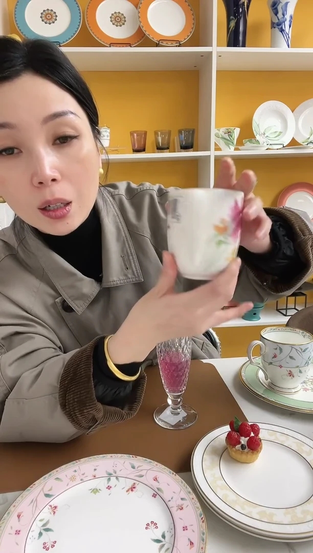 瓷唯宝紫色迷情马克杯