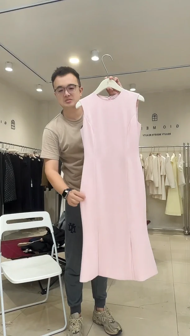 吊带粉色鱼尾裙44
