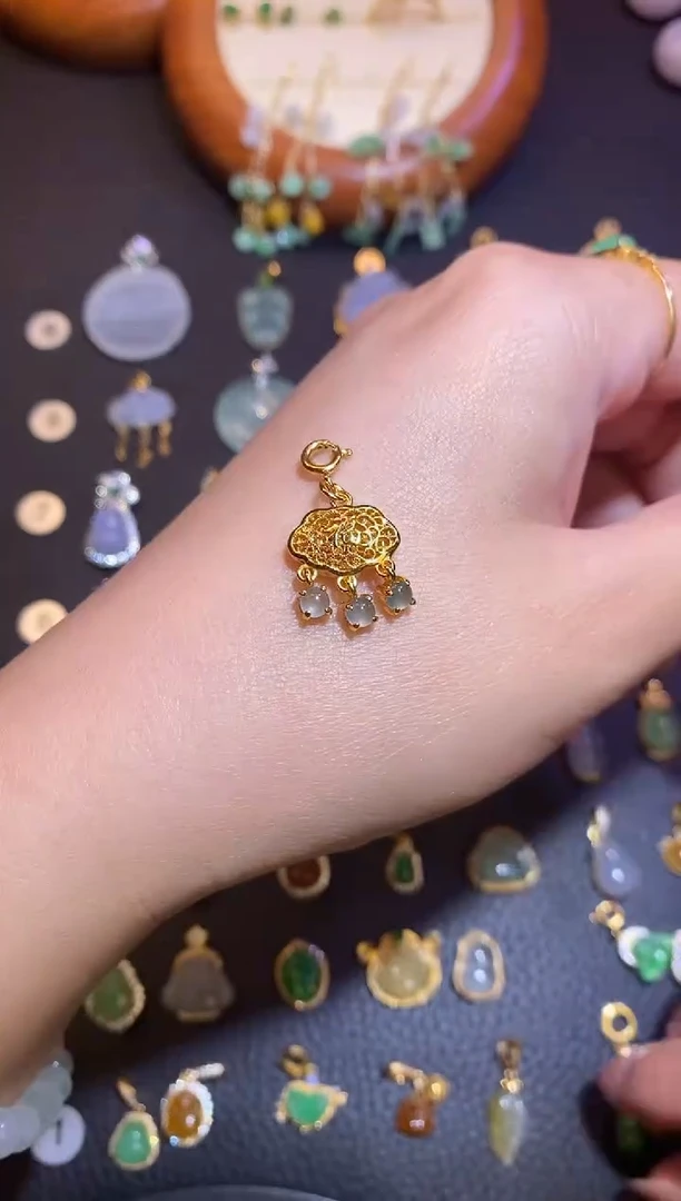 颈饰银S925镶嵌翡翠a货翡翠