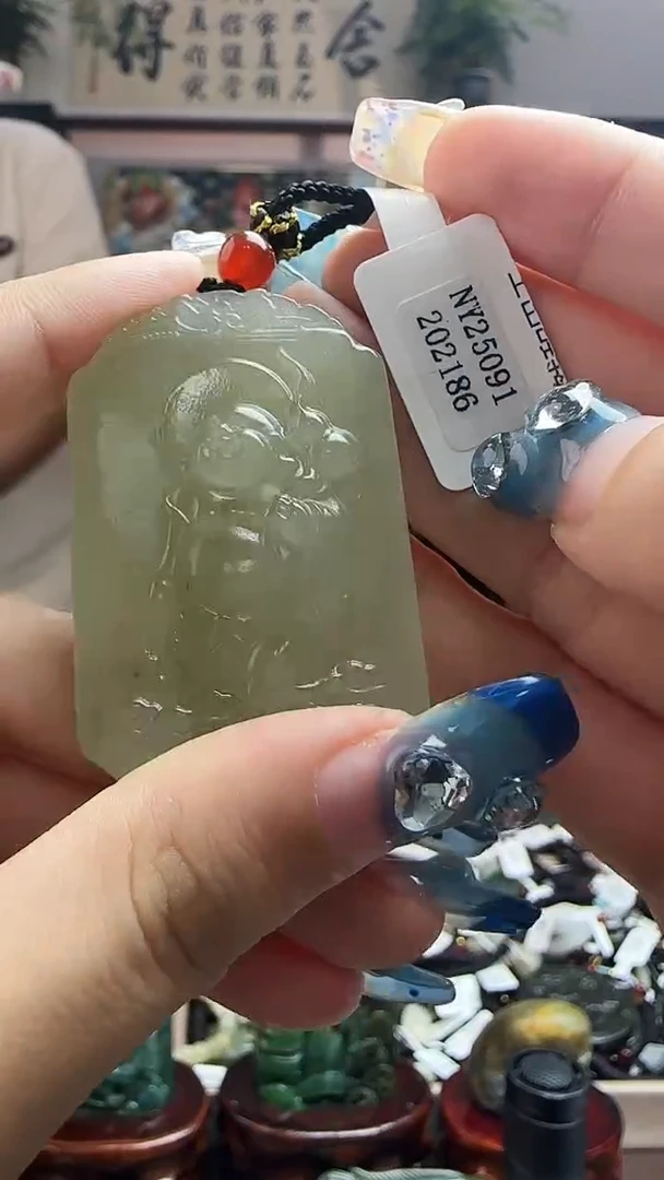 颈饰未镶嵌和田玉2186