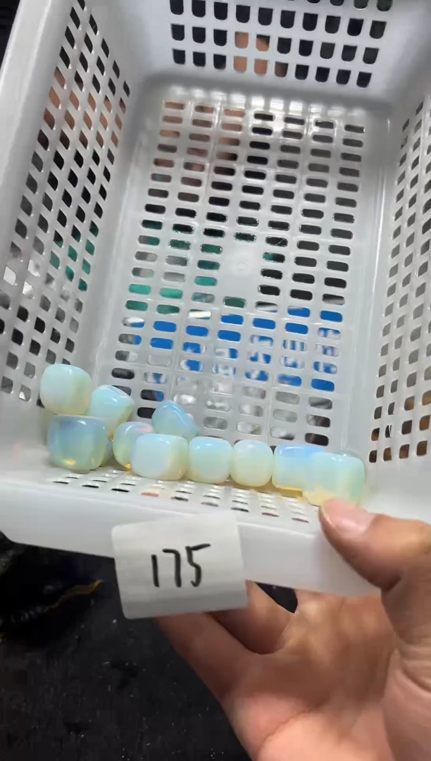 未镶嵌珠宝半成品水晶175