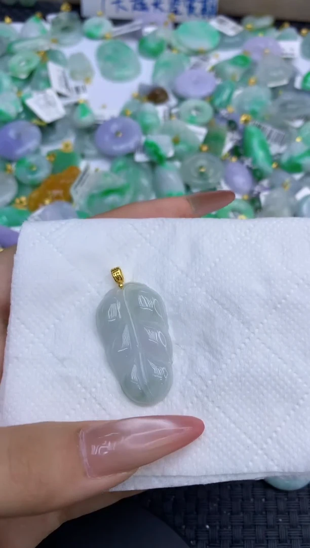 颈饰未镶嵌翡翠天然缅甸A货翡翠