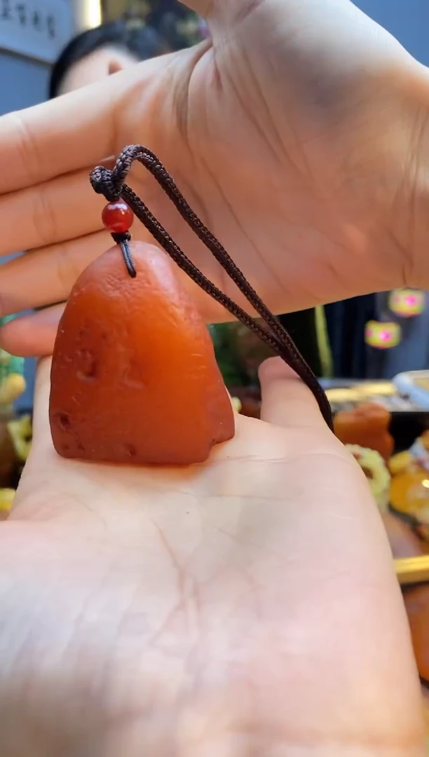 琥珀颈饰未镶嵌吊坠