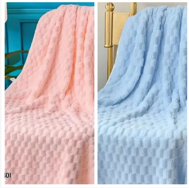 珊瑚绒70*140柔软加厚吸水浴巾（蓝、粉随机）（不接受备注）