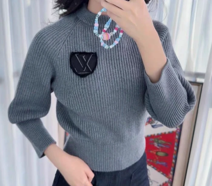 95新 LouisVuitton/路易威登 FW0002 深灰色logo针织毛衣 S码