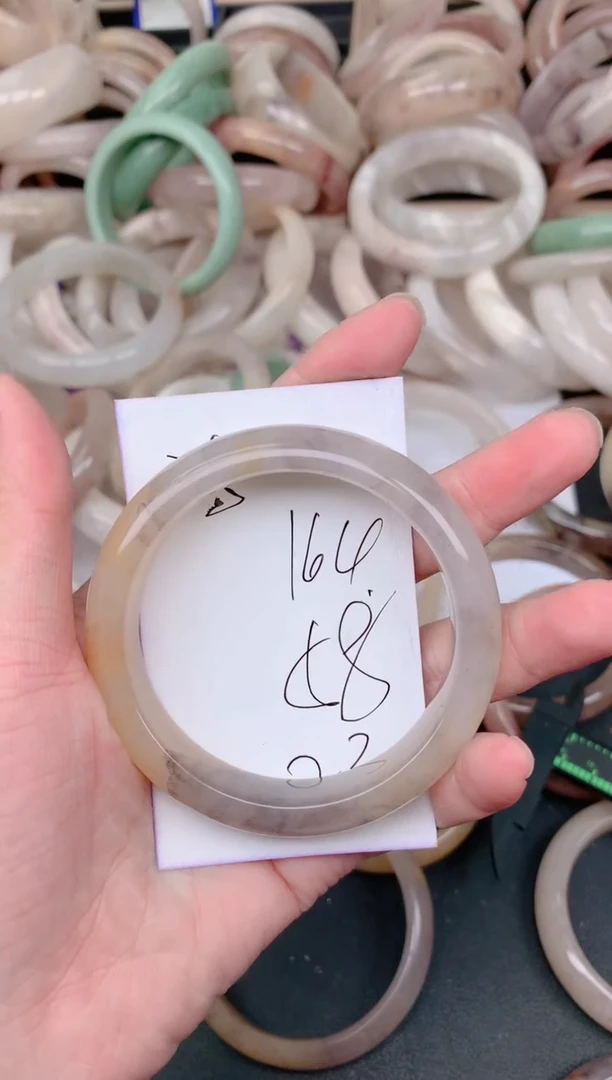 未镶嵌手镯石英质玉064