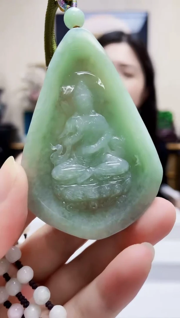 未镶嵌定制翡翠吊坠73