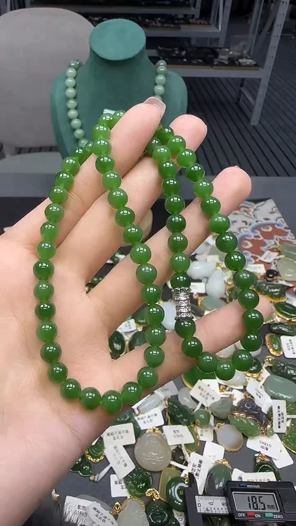 未镶嵌和田玉挂件1