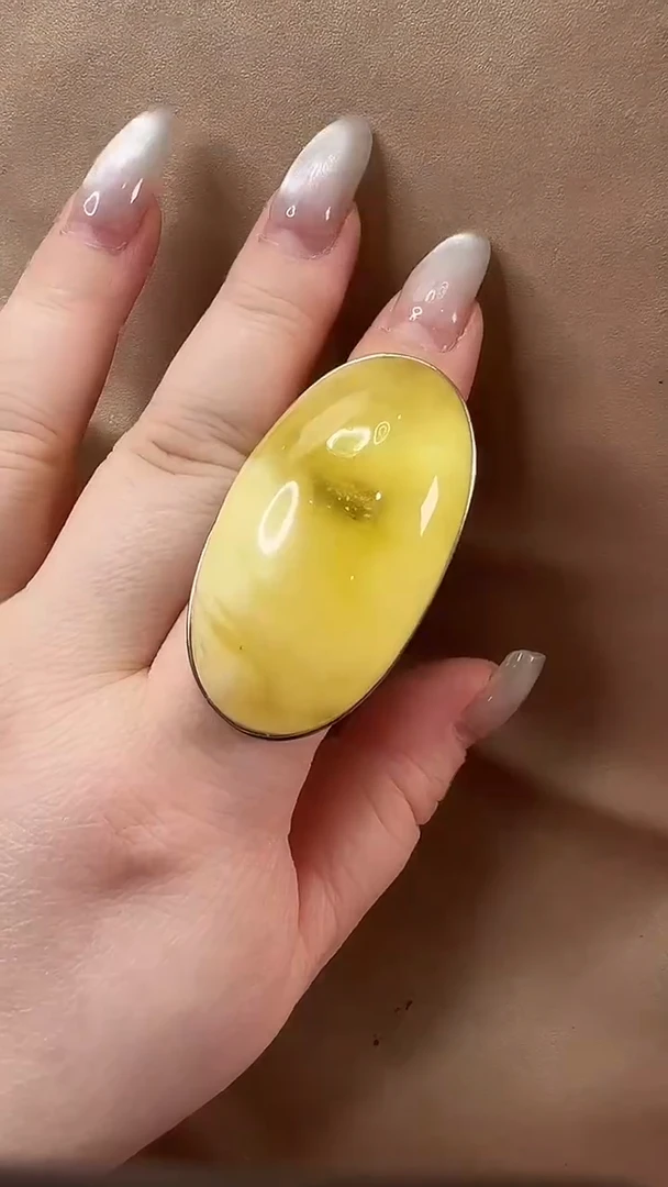 琥珀颈饰未镶嵌戒指