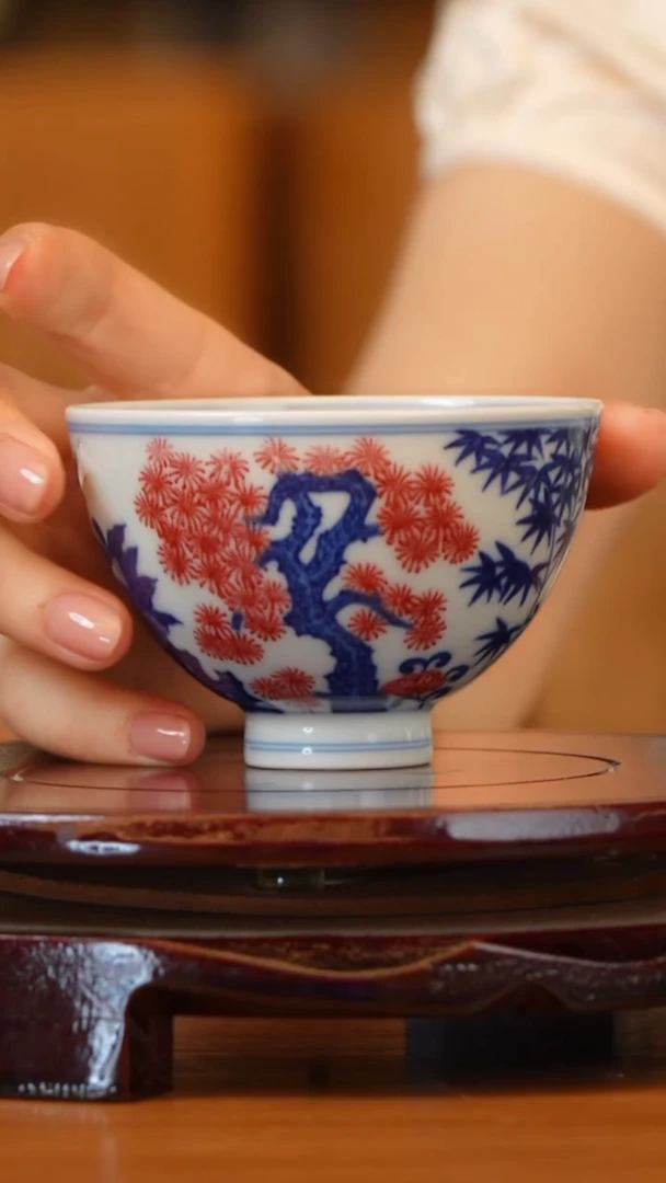 古窑御器青花釉里红松竹梅鸡心杯