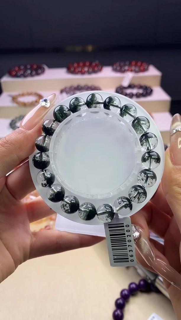 水晶手串未镶嵌帝王绿幽灵聚宝盆10m+