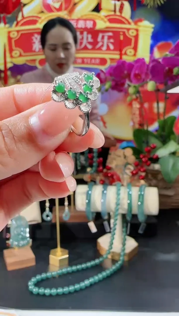 【闪购商品】翡翠戒指合金蛋面戒指多样性发一