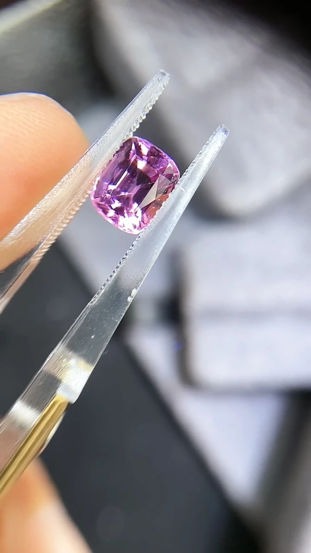 【闪购商品】定制石榴石定制未镶嵌马拉雅1.85克拉无烧天然