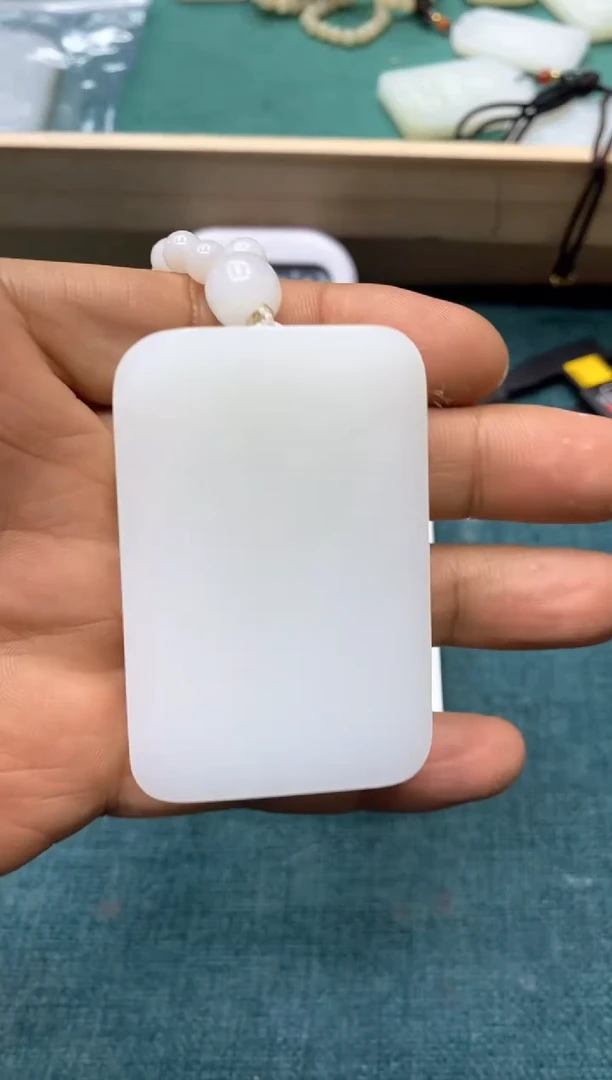 【闪购商品】定制和田玉精品挂件