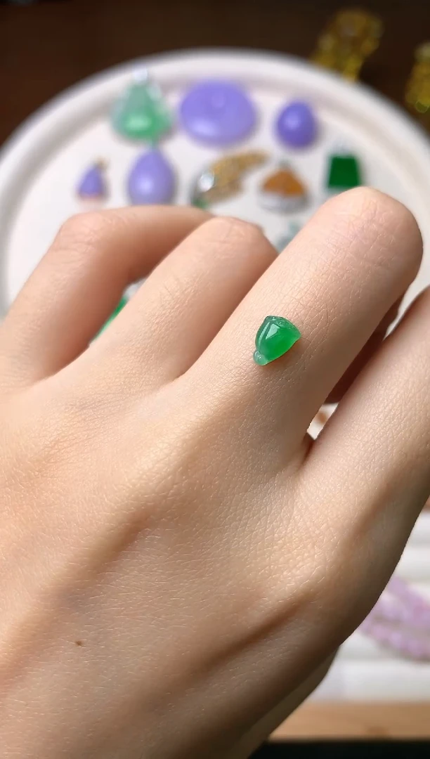 【闪购商品】定制翡翠未镶嵌裸石（镶嵌定制）