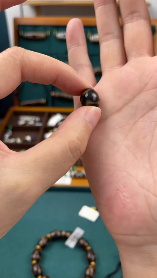 玛瑙/玉髓（覆膜）颈饰未镶嵌18.(微瑕随机发货)