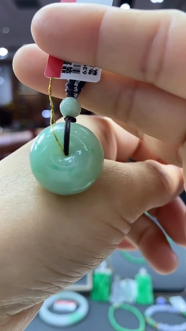 颈饰未镶嵌翡翠平安扣  68号