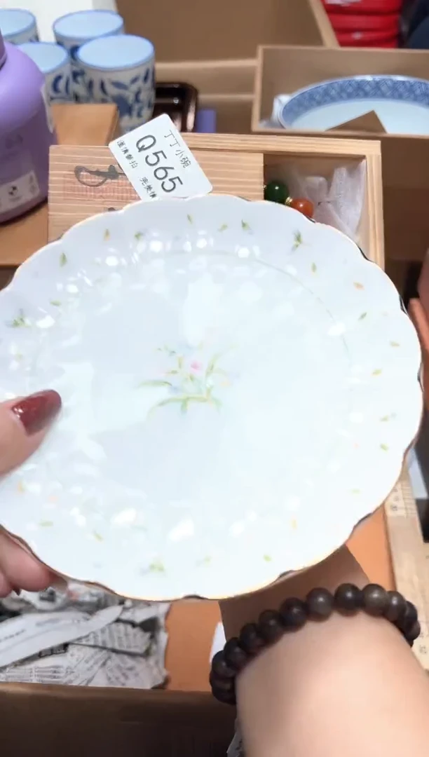 瓷片暖Q565