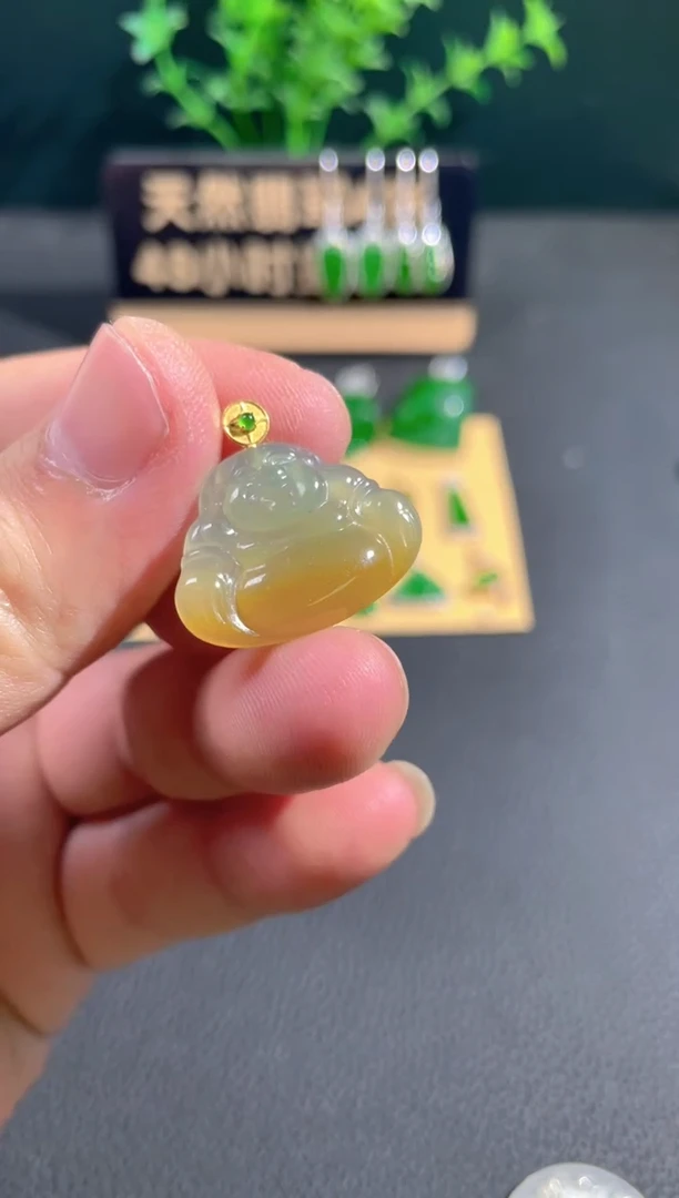 【闪购商品】翡翠颈饰18K金镶嵌翡翠