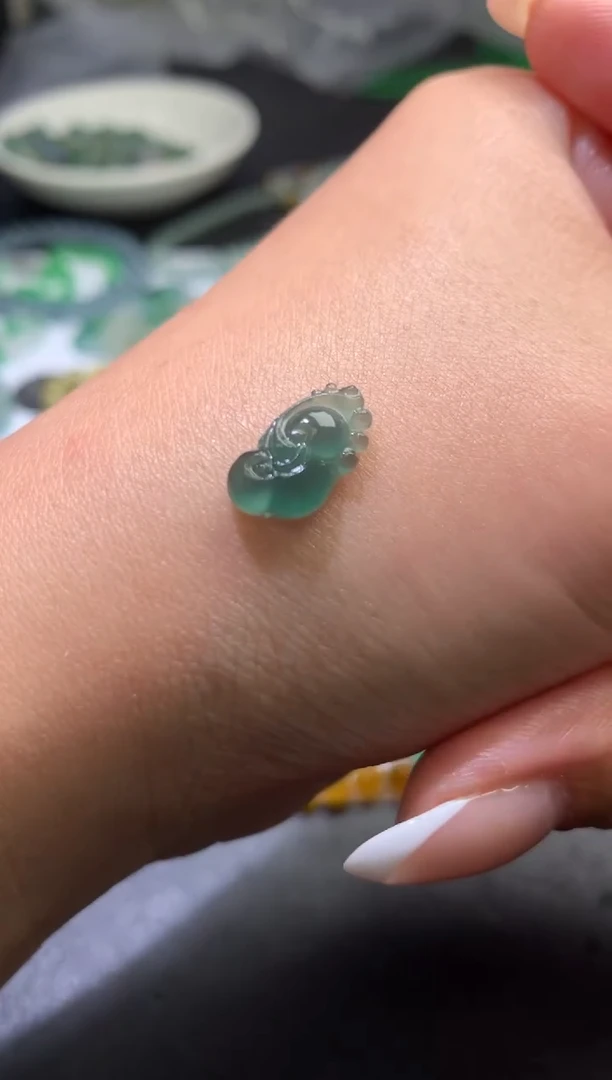 未镶嵌定制翡翠毛货 13.2-7.2-3.4