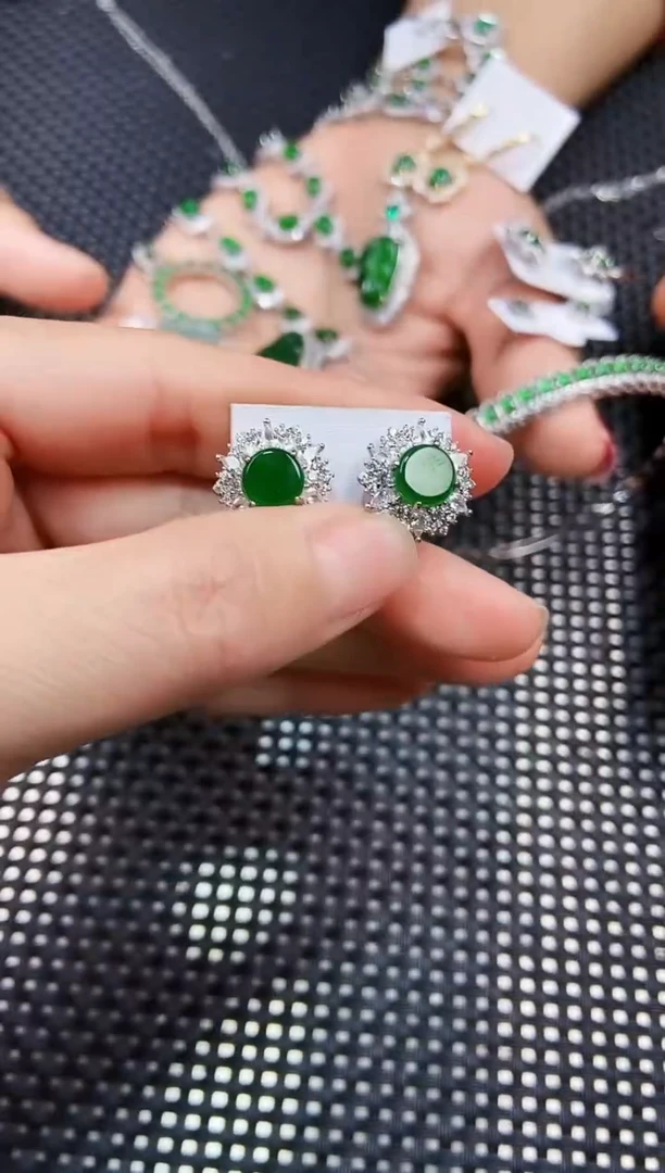 【闪购商品】翡翠耳饰未镶嵌111111111