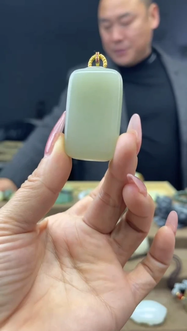 颈饰银S925镶嵌和田玉1