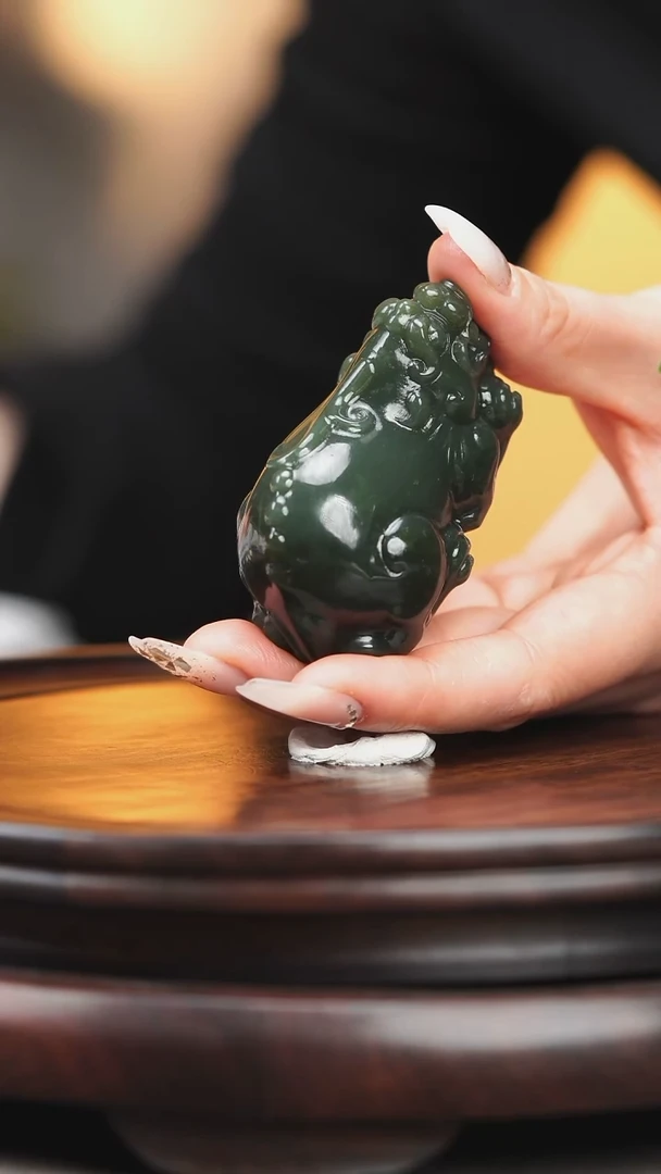 未镶嵌和田玉把件