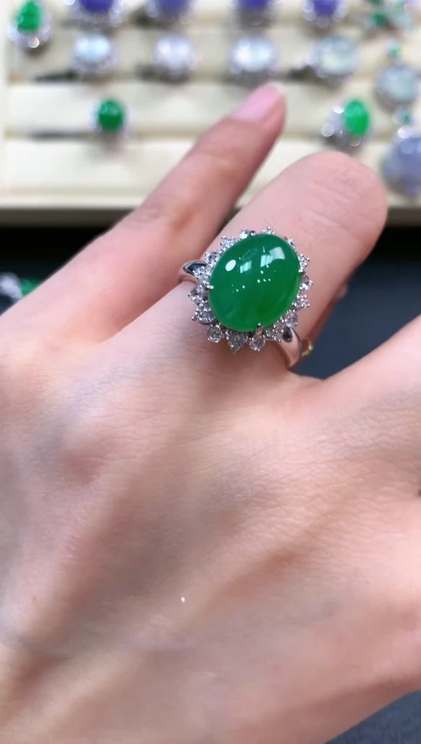 【闪购商品】翡翠戒指18K金镶嵌b179