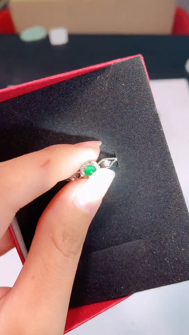 颈饰未镶嵌翡翠0芹0翡翠珠宝728