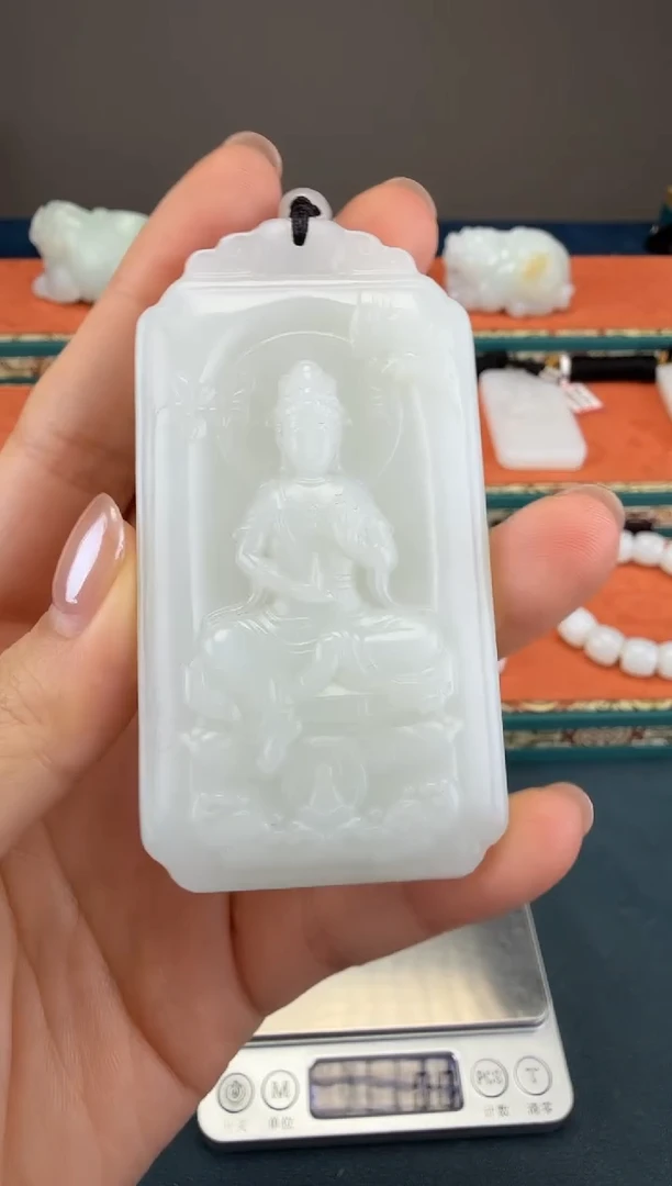 颈饰未镶嵌和田玉1