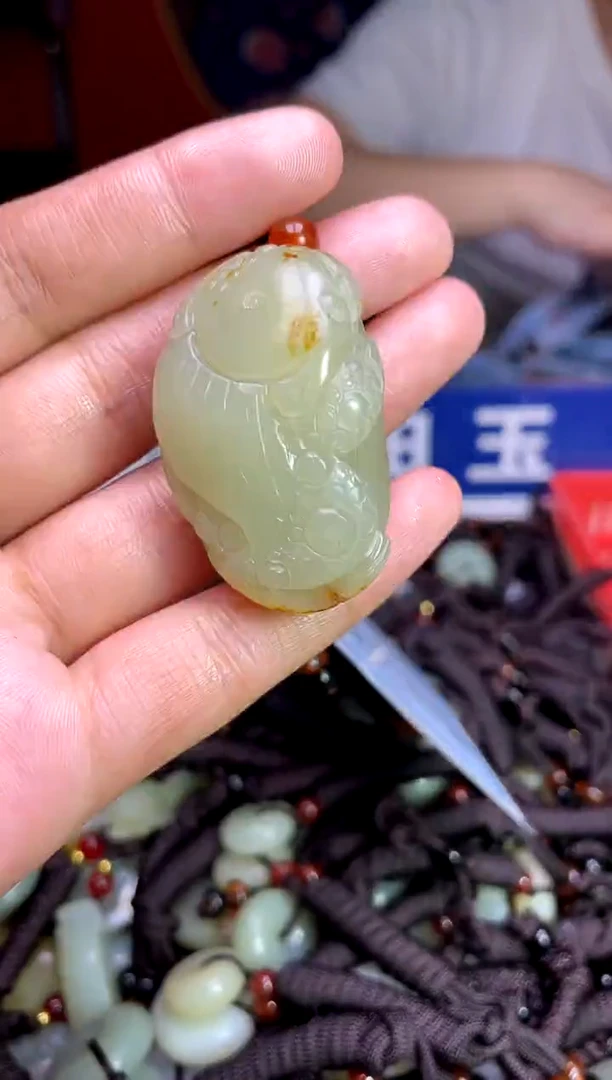 未镶嵌和田玉挂件1