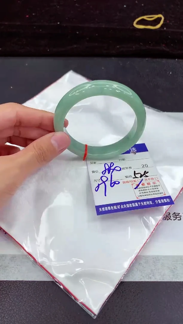 翡翠手镯未镶嵌11111111111111111