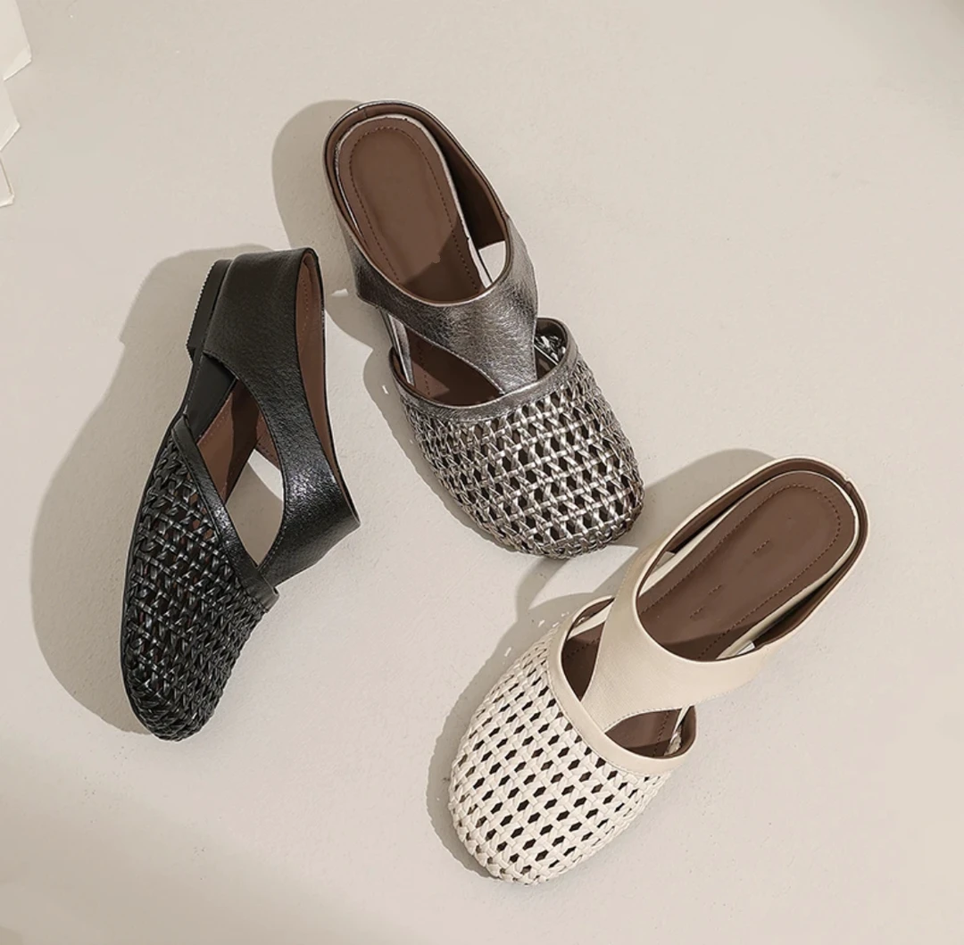 AMEINORAN2025夏季新款时尚休闲镂空交叉带个性独特女士勃肯拖鞋
