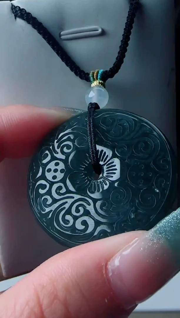 【闪购商品】翡翠颈饰未镶嵌多样性随机一件发货