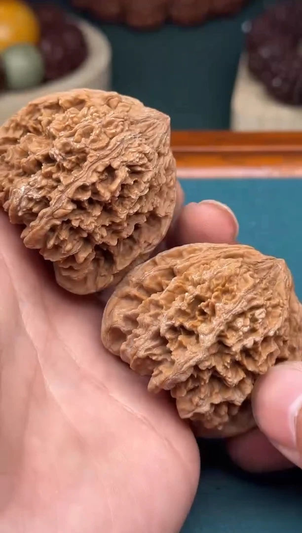 【闪购商品】文玩核桃把件满天星001