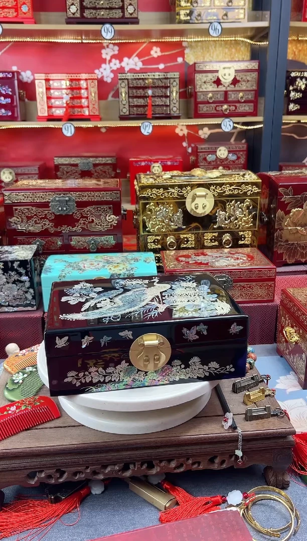 社*王25厘米双层高奢螺钿镶嵌黑底铜扣孔雀