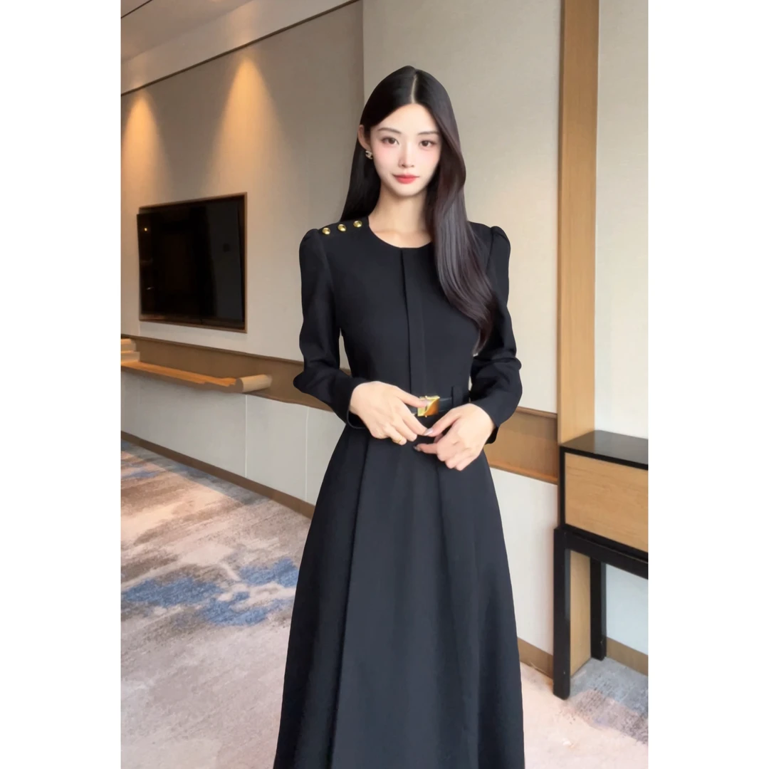 2025秋季新款法式赫本风收腰设计气质长袖高级感减龄连衣裙B0126