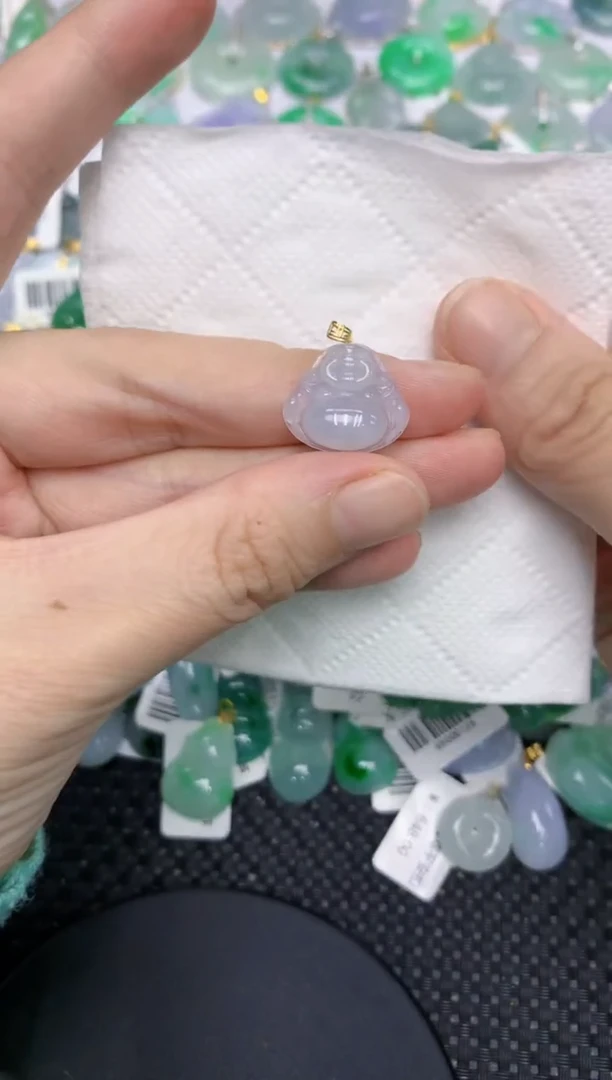 颈饰18K金镶嵌翡翠111111111