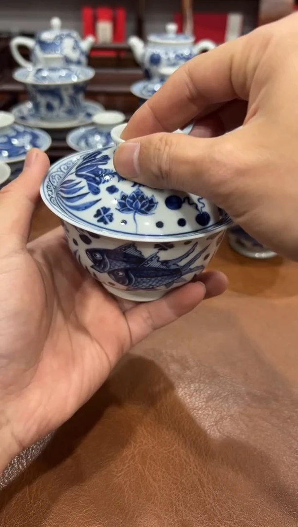 鱼藻纹元宝盖碗（微瑕）