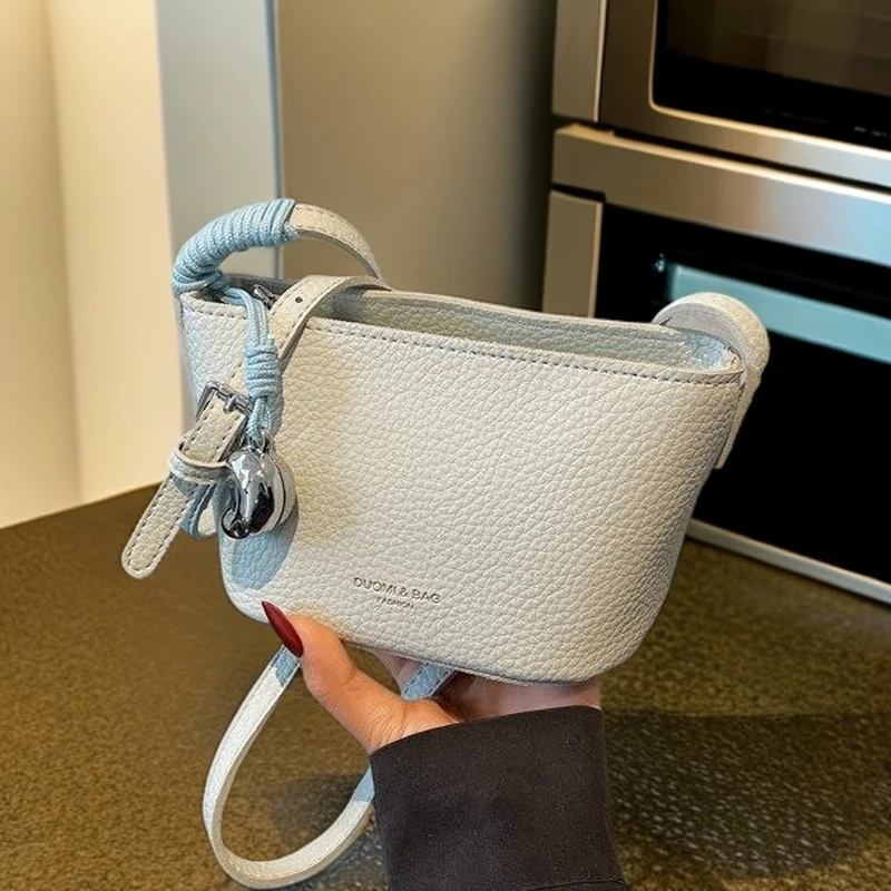 季小众轻奢精致迷你单肩包水桶小包包女2025新款高级感斜挎手机包